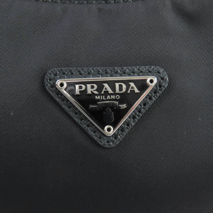 Pristine PRADA Handbag Re-Edition 2000 black Test Women 1NE515