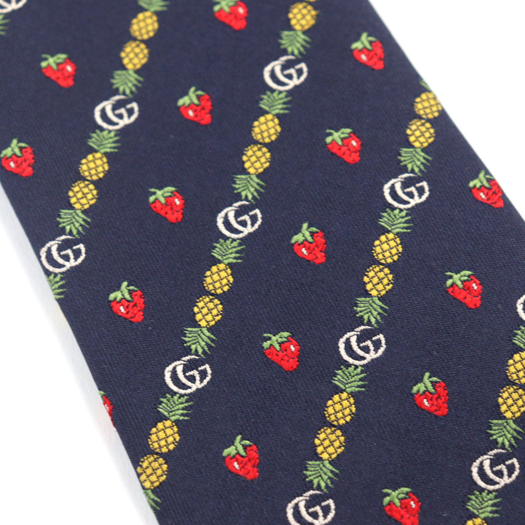 Pristine GUCCI tie GG logo, bee embroidery, pineapple, strawberry Navy silk men 597093