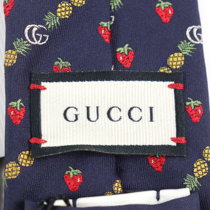 Pristine GUCCI tie GG logo, bee embroidery, pineapple, strawberry Navy silk men 597093