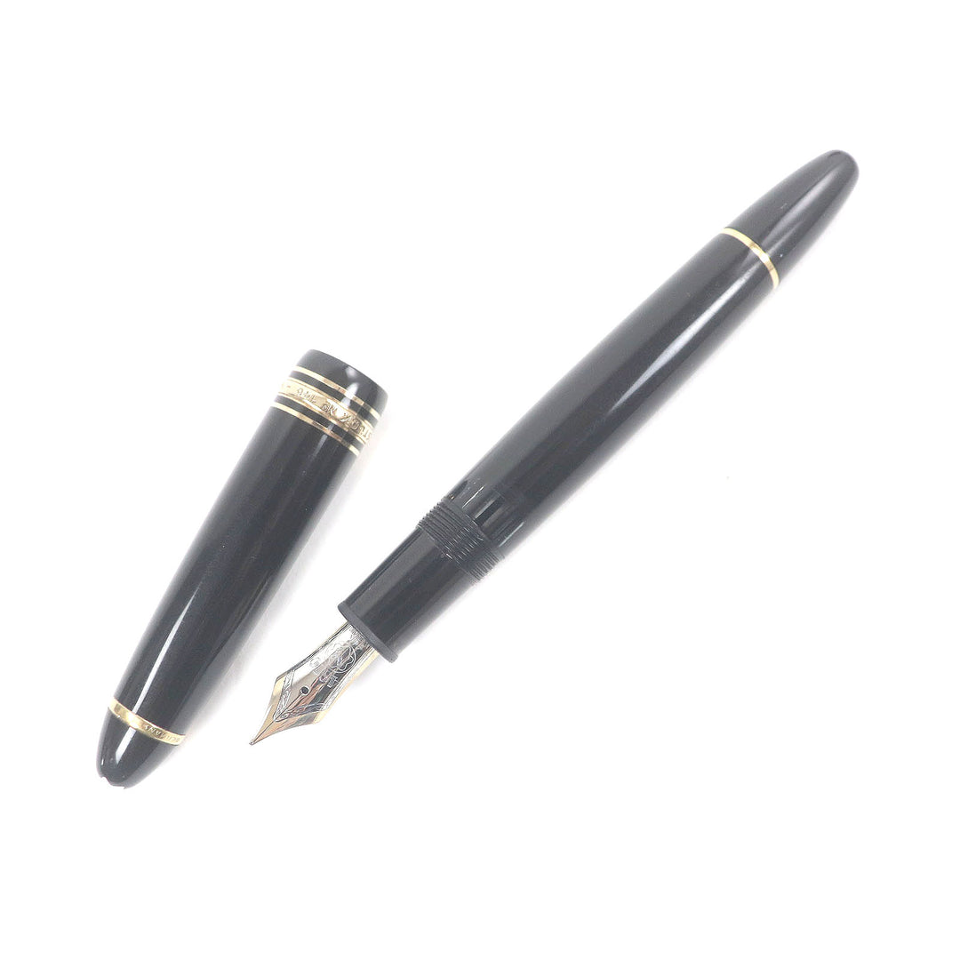 Very Good MONTBLANC fountain pen Meisterstck 146 Cap type Black gold mens