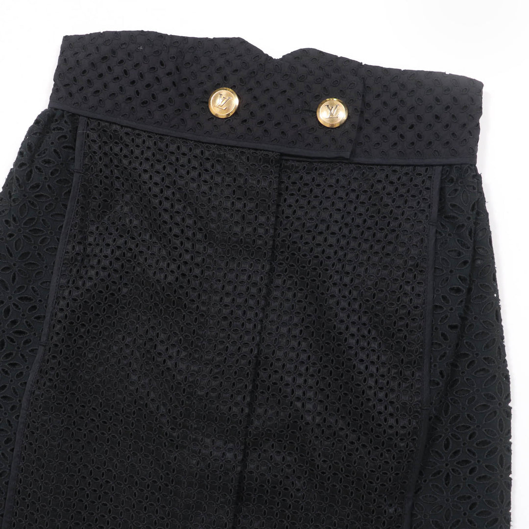 Great LOUIS VUITTON skirt Eyelet lace flower design with LV gold buttons black
