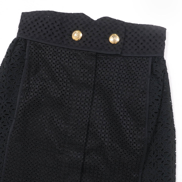 Great LOUIS VUITTON skirt Eyelet lace flower design with LV gold buttons black