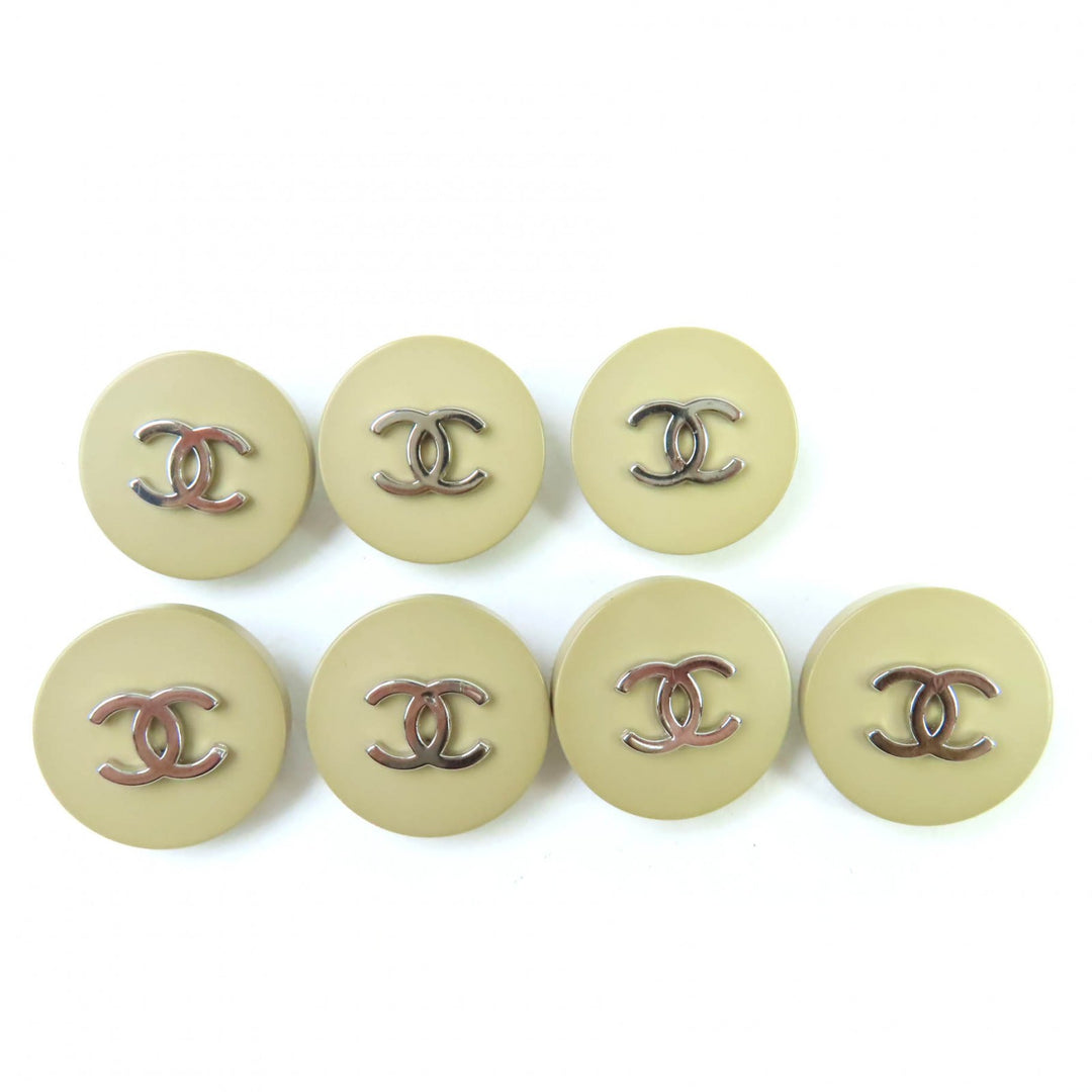 Great CHANEL COCO Mark button 7 pieces beige Women