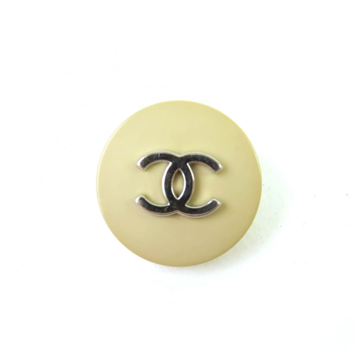 Great CHANEL COCO Mark button 7 pieces beige Women