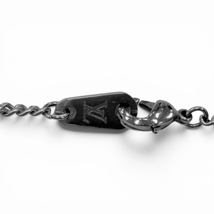Great LOUIS VUITTON Necklace Necklace・LV Award Pendant Silver