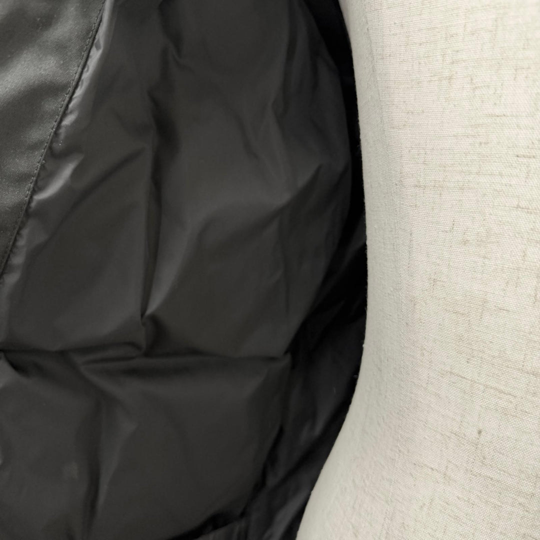 Very Good CANADA GOOSE Down jacket LANGFORD black