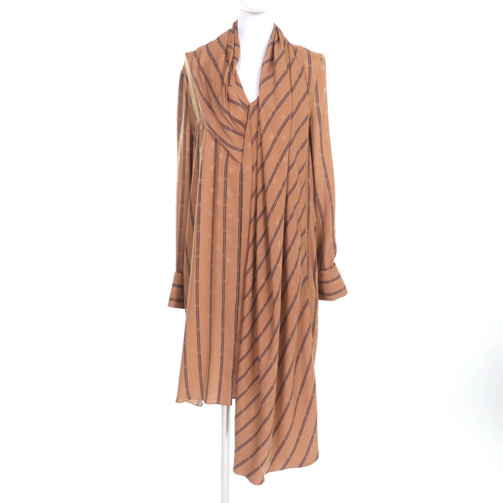 Great FENDI one piece Olock cuffs with embroidered FF logo design silk 36 FDB659