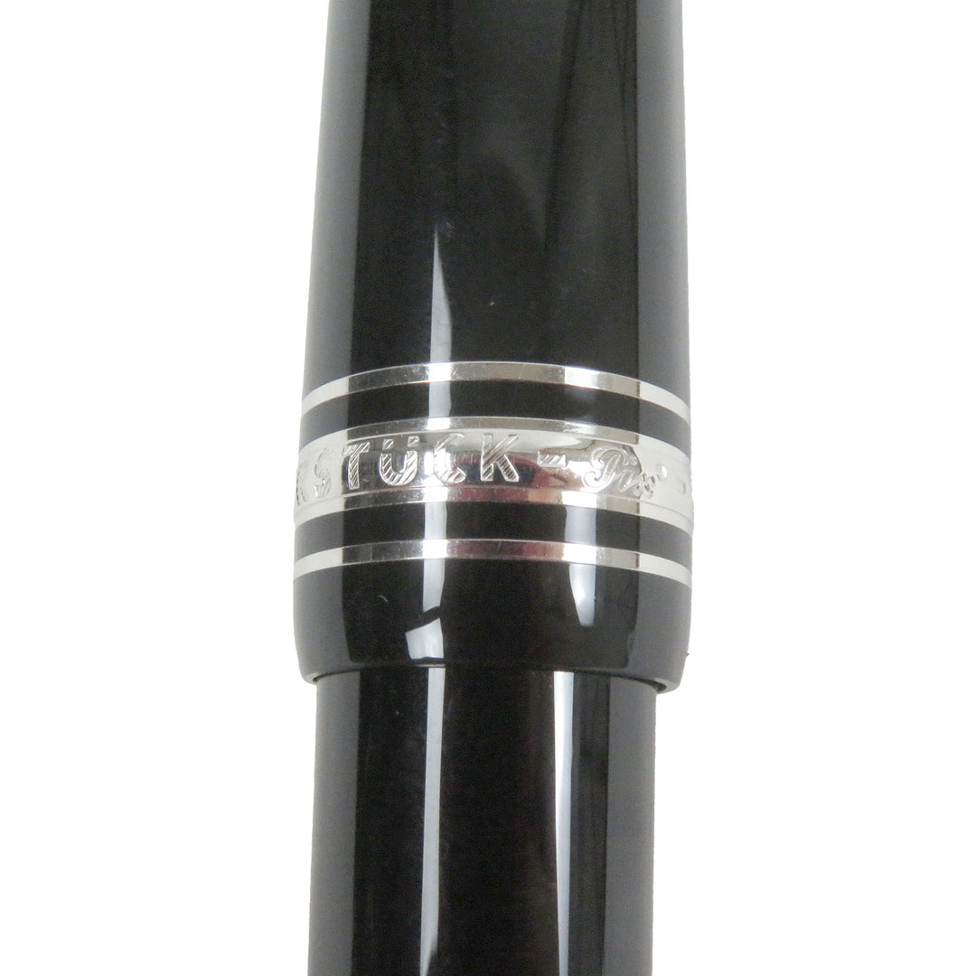 Excellent MONTBLANC Ballpoint pen Meisterstckle Grand Twist type Black Silver