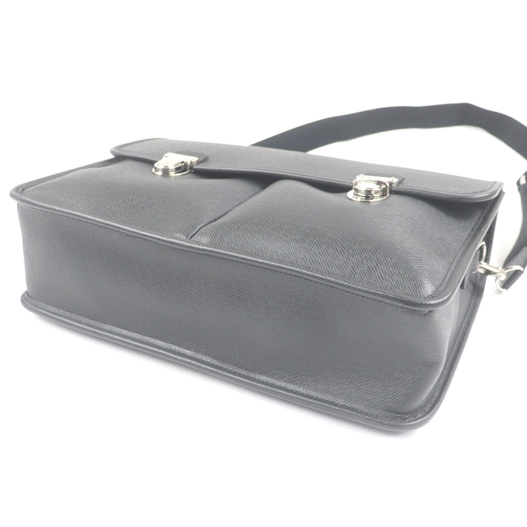Excellent LOUIS VUITTON Shoulder Bag taiga anton LV logo embossed briefcase Aldoise M32622