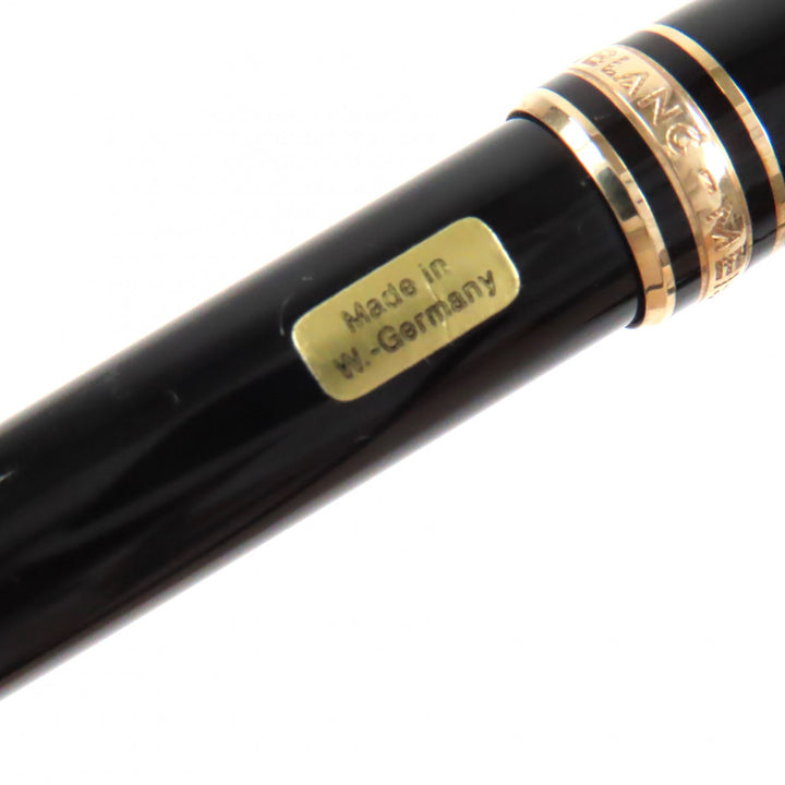 Excellent MONTBLANC Ballpoint pen Meisterstck Classic Black gold ー mens