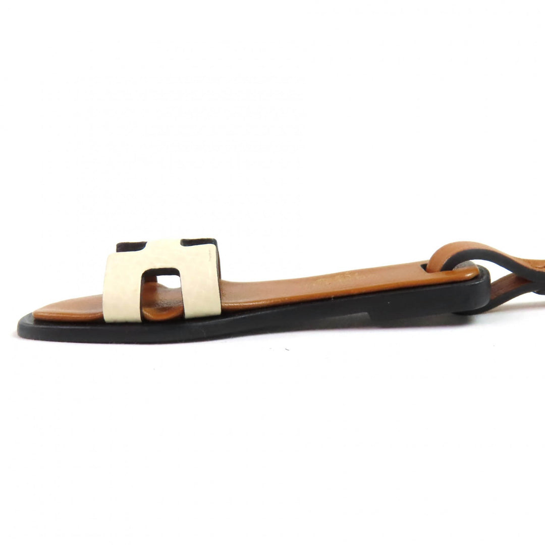 Pristine HERMES Bag charm Oran Nano Charm Sandals leather Women