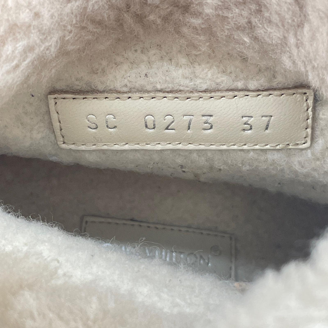 Great LOUIS VUITTON short boots Belt design beige Mouton Women 37