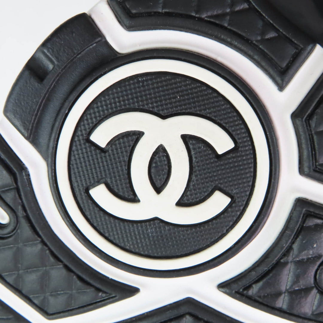 Excellent CHANEL sneakers black Suede leather Women 37 G39230