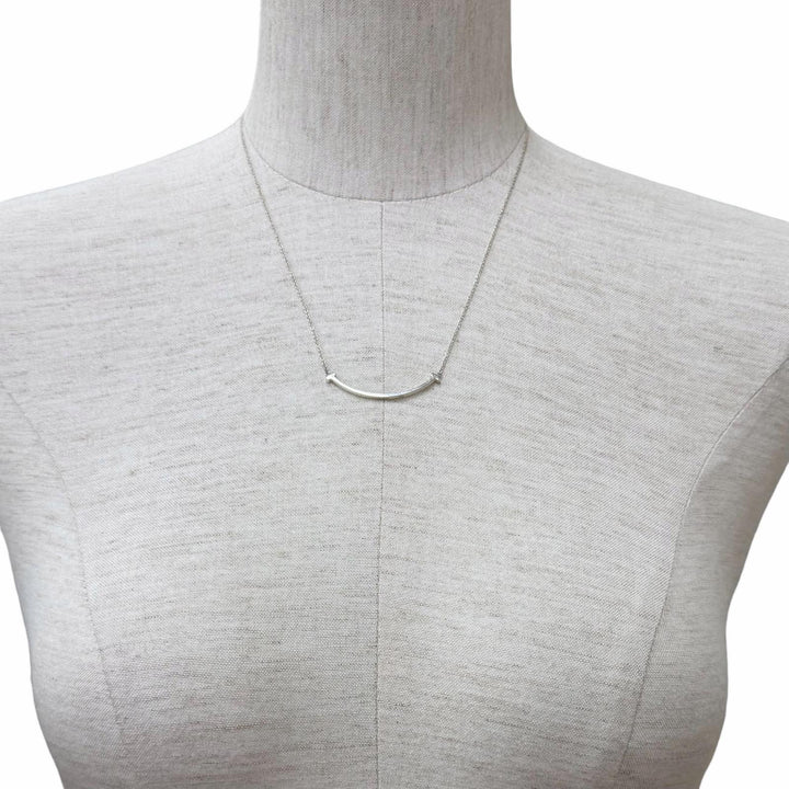 Great TIFFANY&Co. Necklace Smile Pendant Small Silver AG925 Women