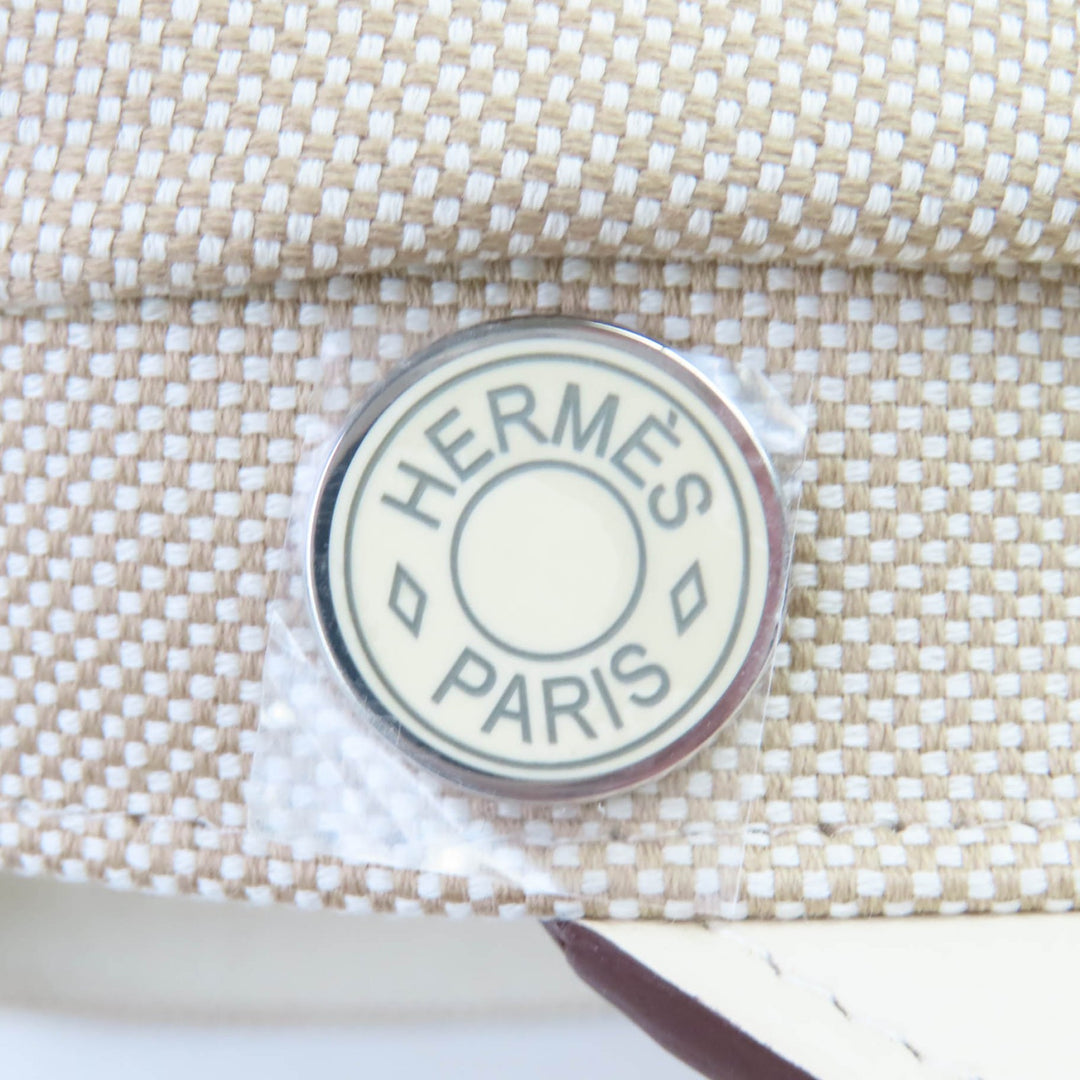 Pristine HERMES Casquette beige cotton Women 57