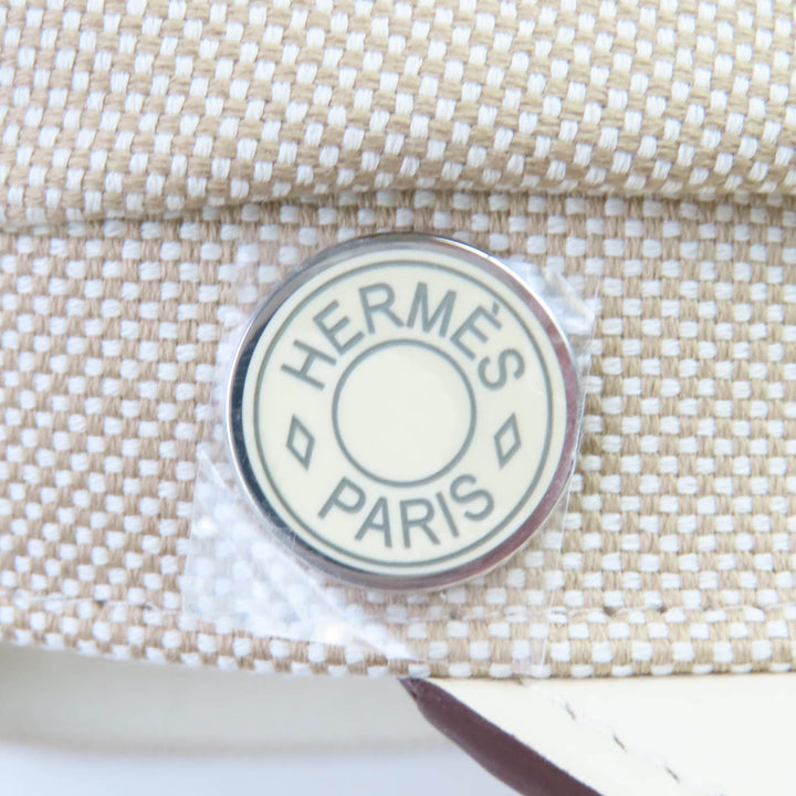 Pristine HERMES Casquette beige cotton Women 57