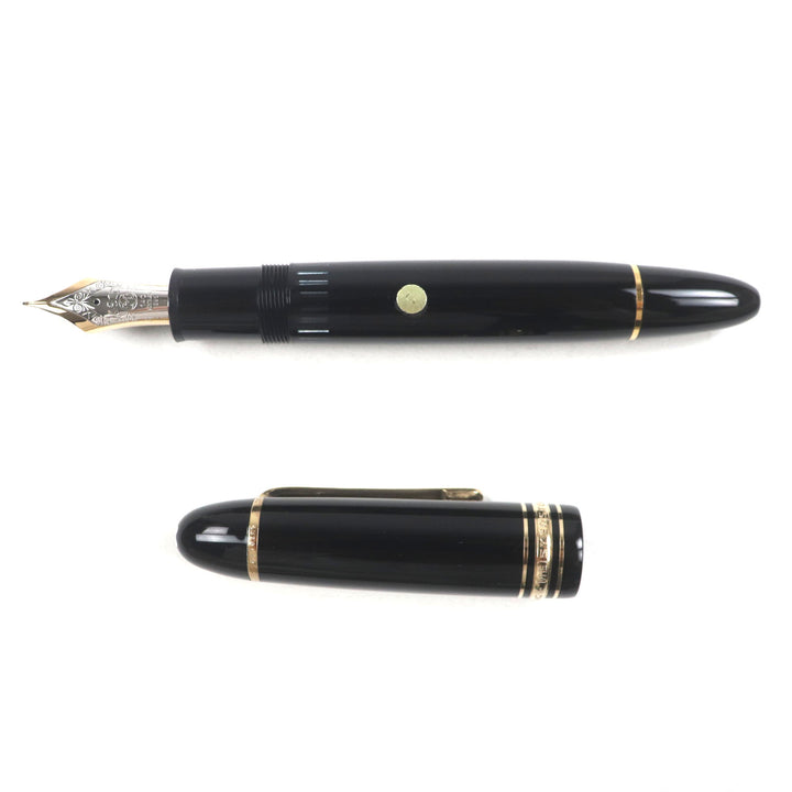 Great MONTBLANC fountain pen Meisterstck 149 Black gold 14K mens