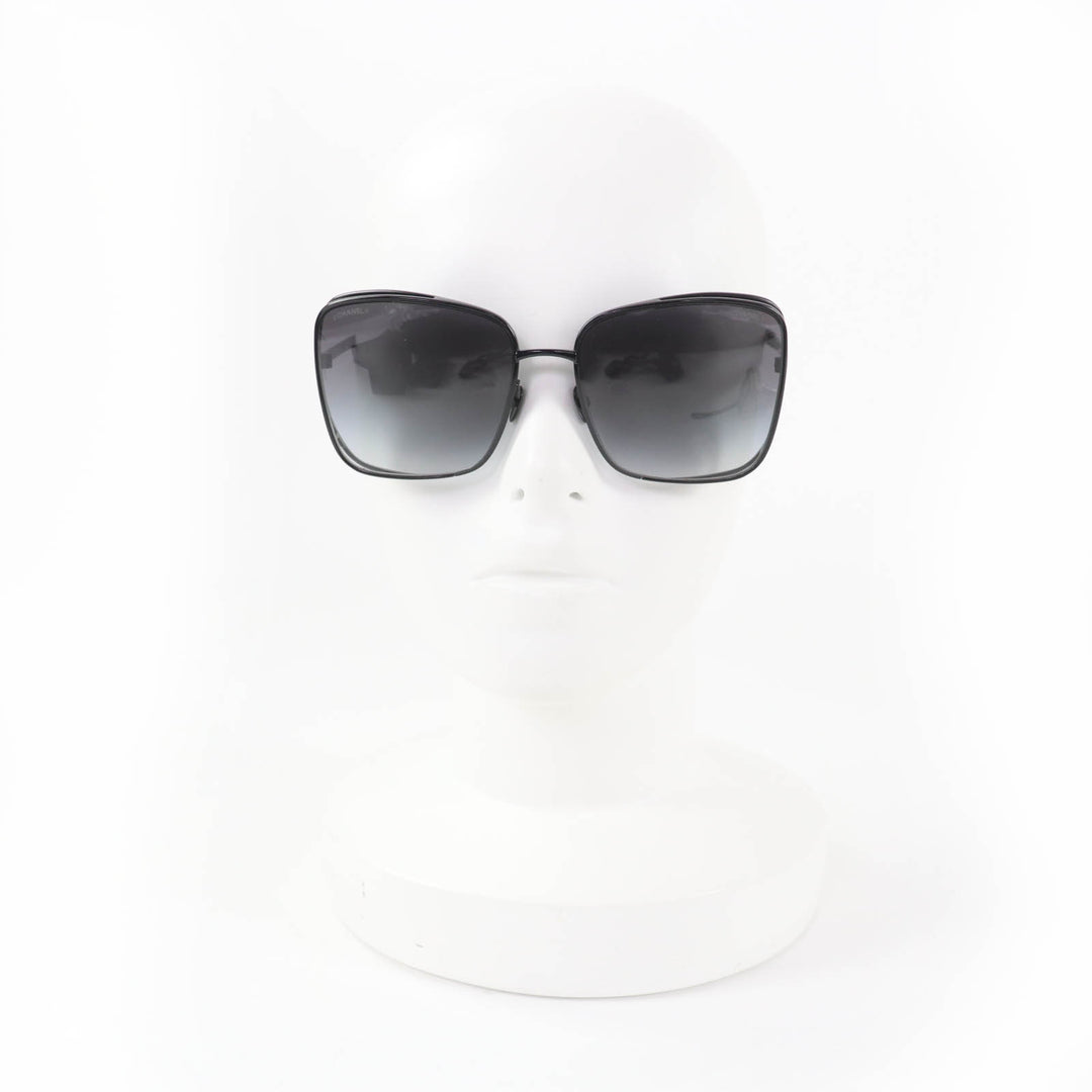 Excellent CHANEL sunglasses Logo Square Current Product black 71541L2616