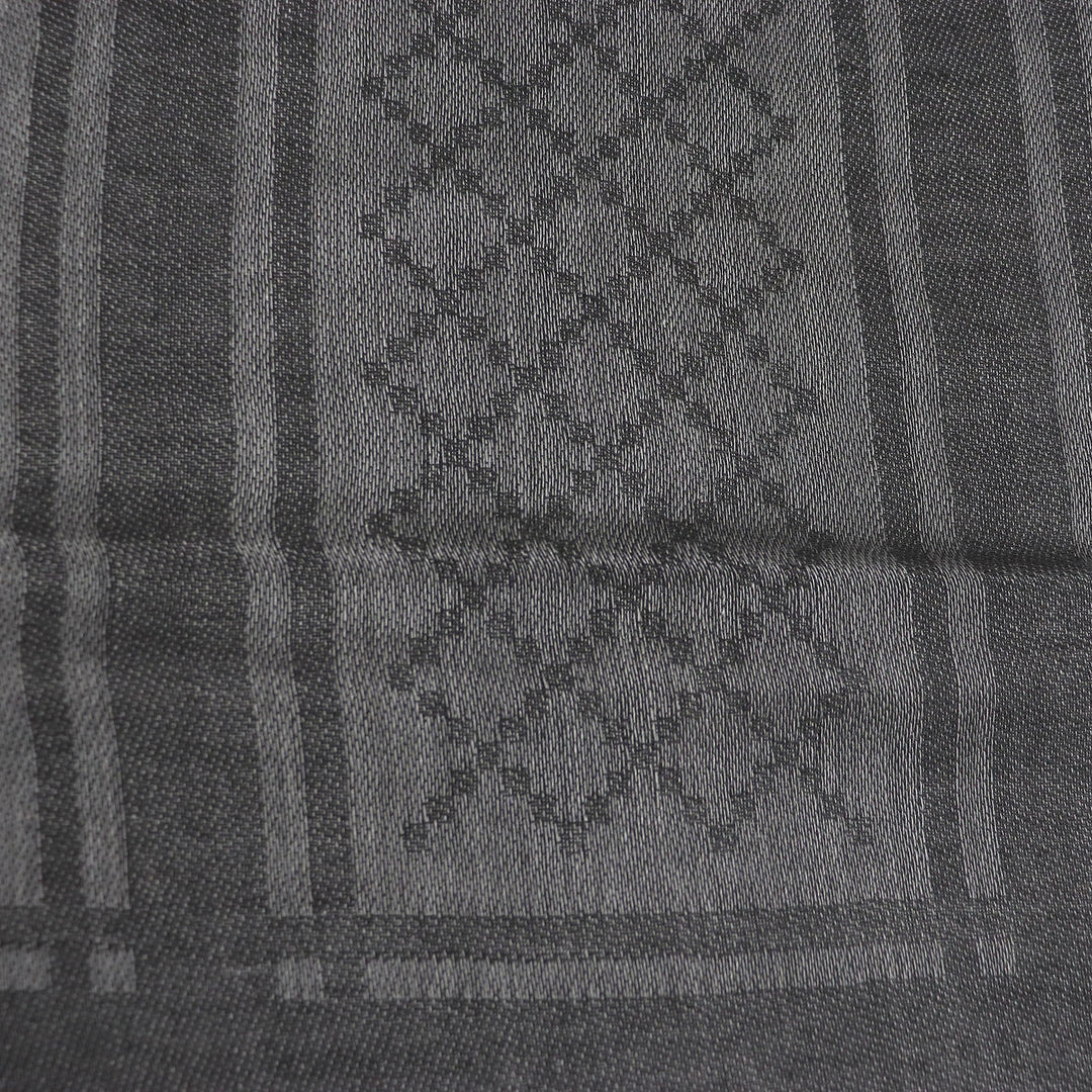 Excellent GUCCI Stall Diamante Check Pattern Fringe gray wool mens 544615