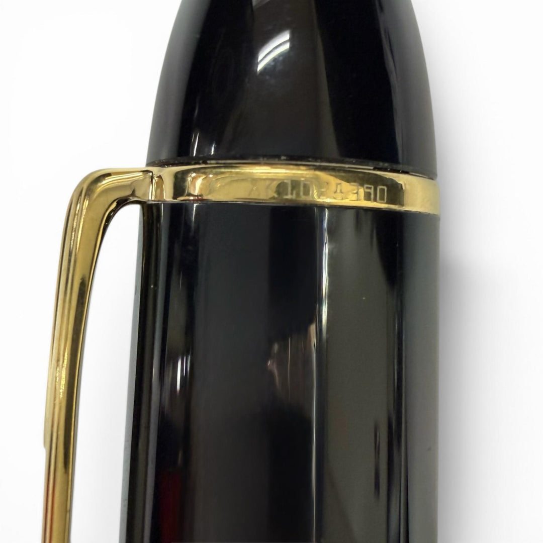 Pristine MONTBLANC fountain pen Meisterstück 149 Cap type black 18K mens