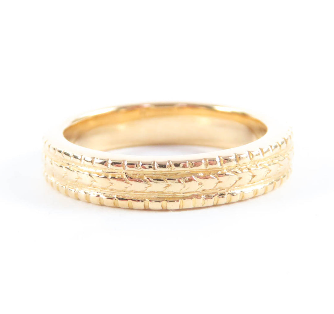 Excellent Loree Rodkin Ring 1P Diamond Plain Band with Grooved Edge Ring 18K