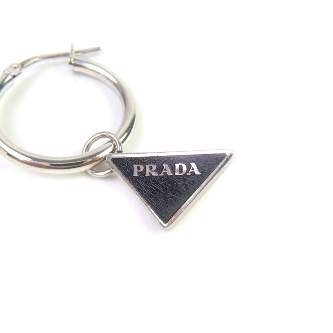 素晴らしいPRADAピアス シンボルペンダントピアス ブラック シルバー AG925 レディース 2JO750