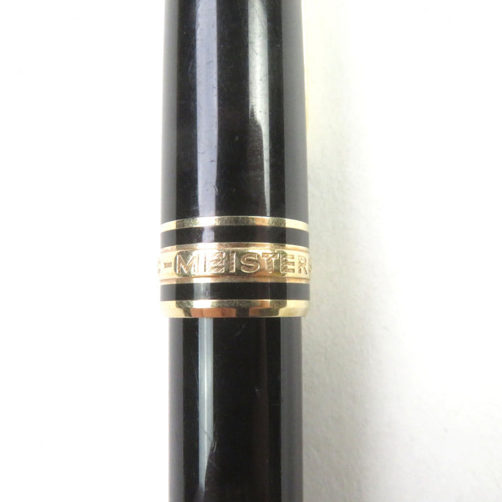 Very Good MONTBLANC Ballpoint pen Meisterstck Classic Logo engraved White Star Twist