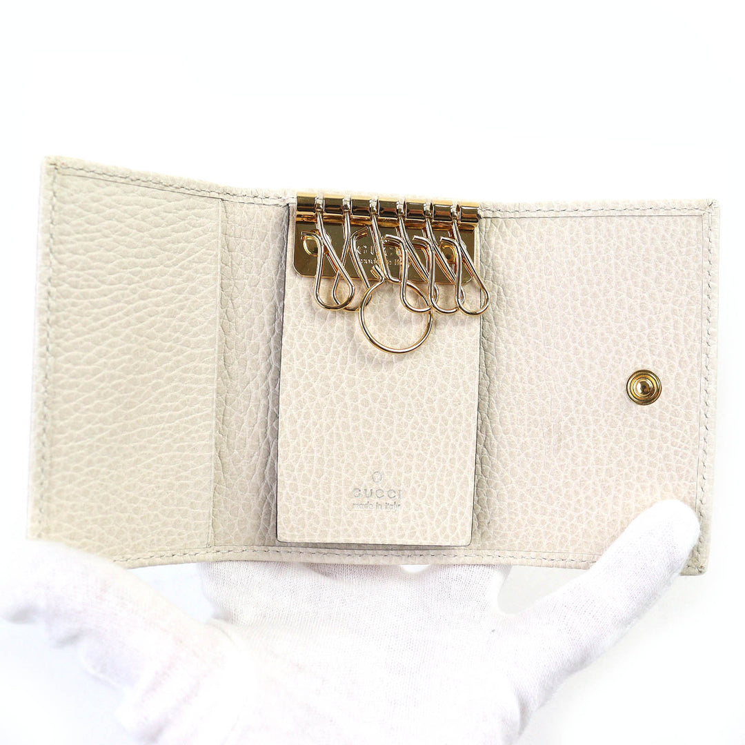 Excellent GUCCI Key holder Double G 6-Key Hook Light beige leather Women 456118