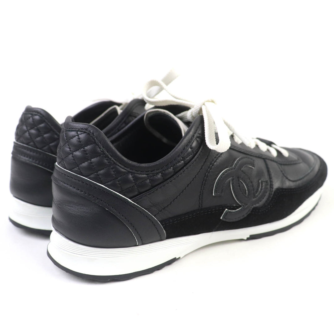 Very Good CHANEL Low cut sneakers COCO Mark Lace-up Leather black leather Women 35 G46372