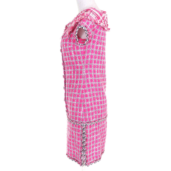 Pristine CHANEL one piece COCO Button Metallic Trim Tweed pink 34 P49180