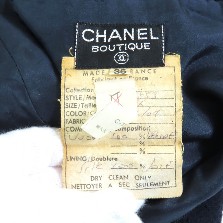 Excellent CHANEL BOUTIQUE suit 90s collarless tweed jacket and skirt 36