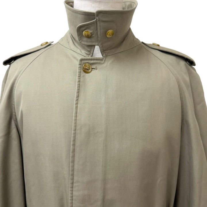 Great Burberrys trench coat Nova check pattern on the back with wool liner