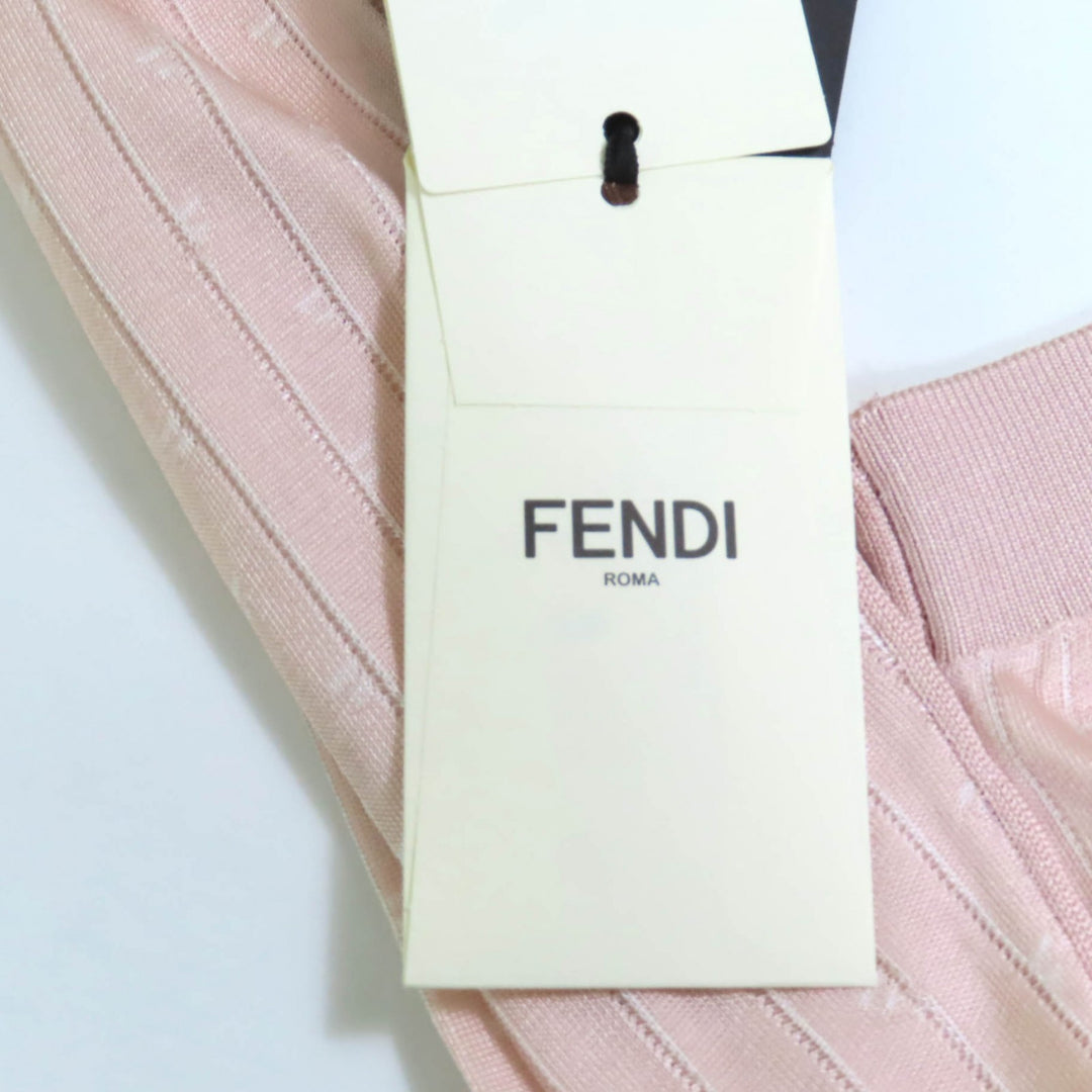 新品 FENDI ニット クロップド丈 ハイネック 長袖 ピンク レーヨン レディース 38 FZX834