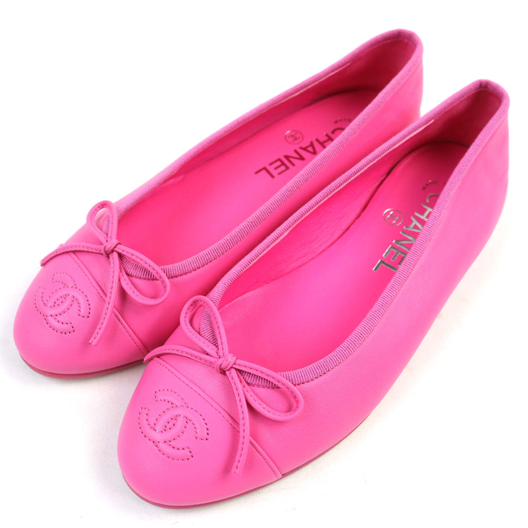 素晴らしい CHANEL パンプス バレリーナ COCO マーク リボン フラットシューズ ピンク レザー 35.5 G02819