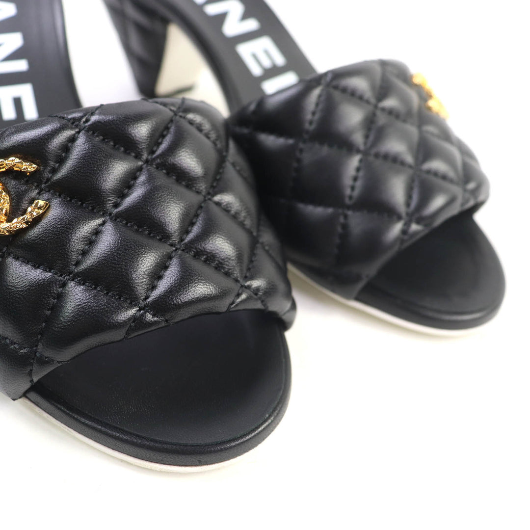 Excellent CHANEL Mule COCO Mark Matelass Lambskin Sandals black lambskin Women