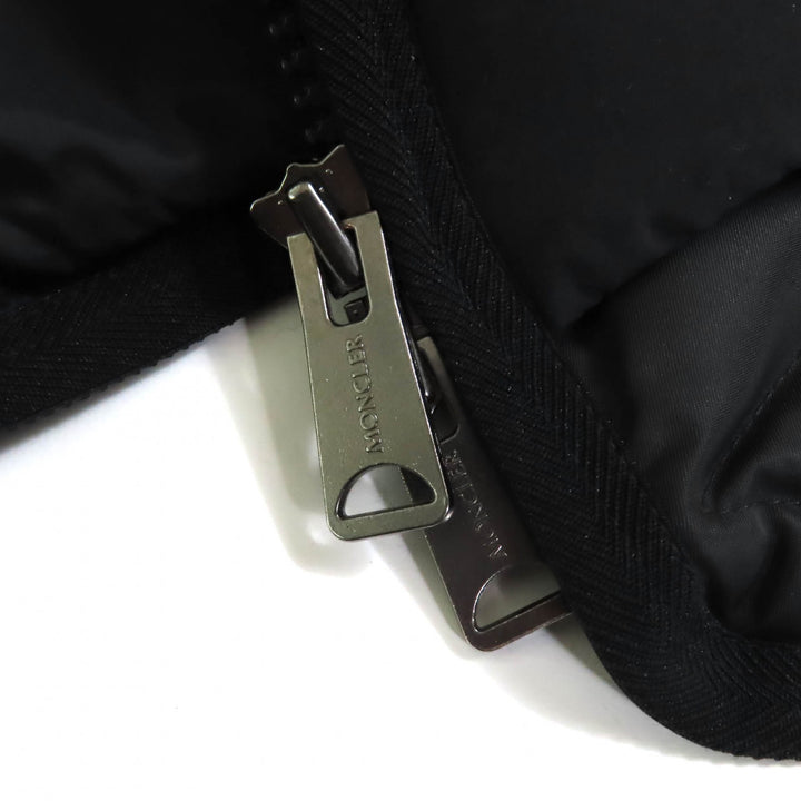 Great MONCLER Down jacket TANGUY Logo patch and hooded design black Nylon mens 0