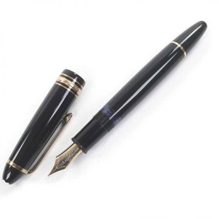 Excellent MONTBLANC fountain pen Meisterstück 146 Cap type black 14K mens