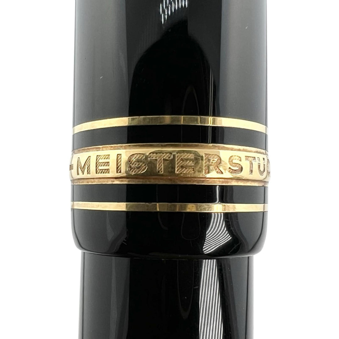 Great MONTBLANC fountain pen Meisterstück 149 white star black 18K mens