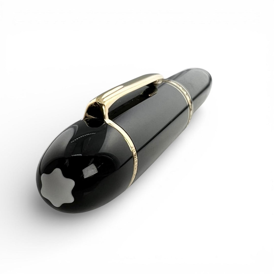 Great MONTBLANC fountain pen Meisterstück 149 white star black 18K mens