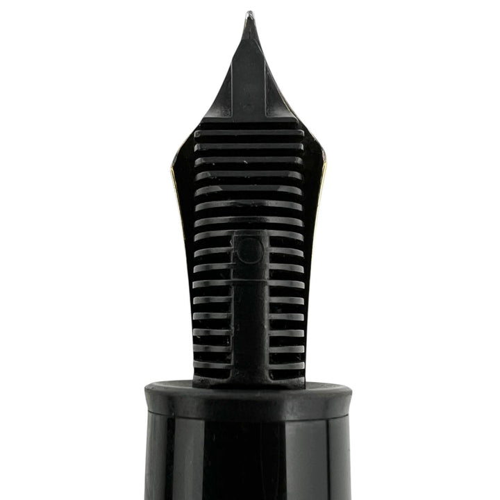 Great MONTBLANC fountain pen Meisterstück 149 white star black 18K mens