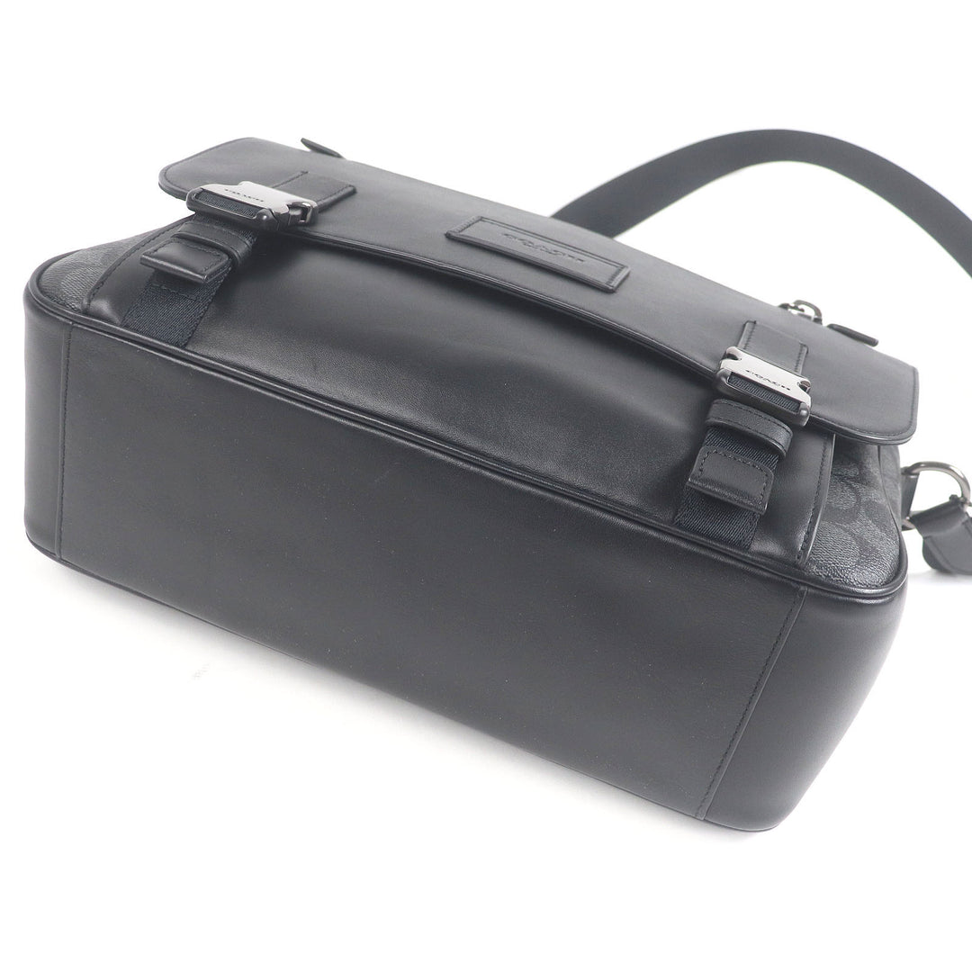 素晴らしいCOACHショルダーバッグシグネチャートラックメッセンジャーバッグブラックレザーメンズC2793