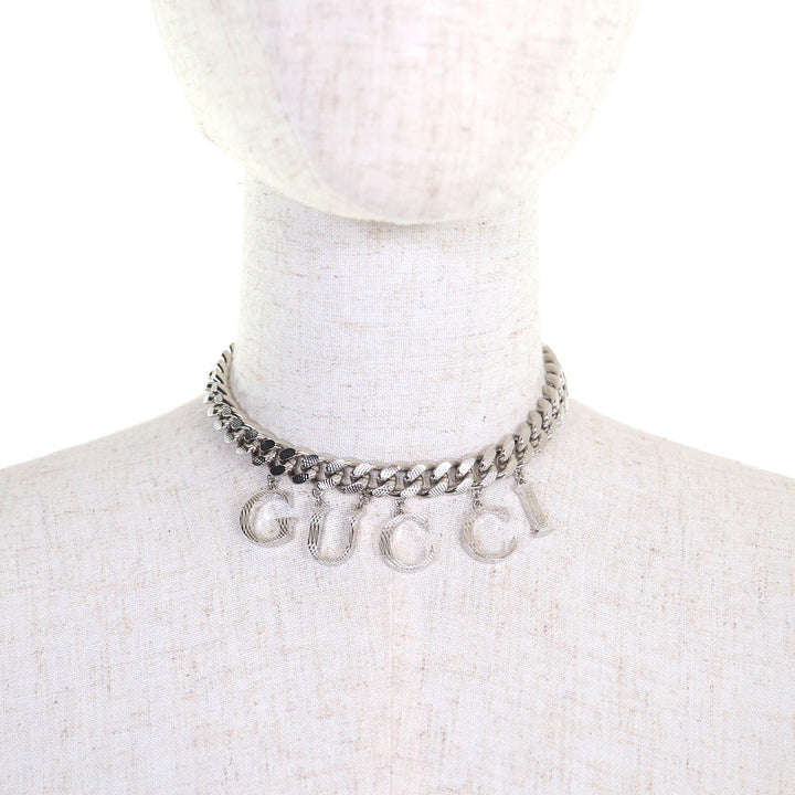 素晴らしい GUCCI スクリプトロゴ チョーカー インターロッキングG ネックレス アクセサリー 現行 675769