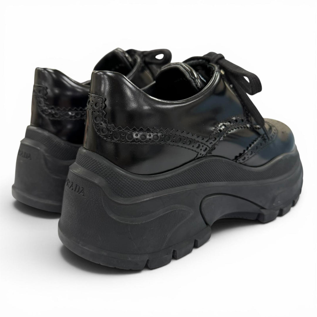 Great PRADA Leather shoes Wingtip Medallion Lace-up black leather Women 36