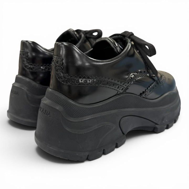 Great PRADA Leather shoes Wingtip Medallion Lace-up black leather Women 36