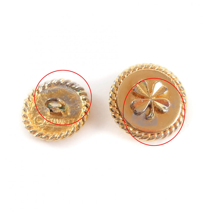 Great CHANEL Other accessories Clover button gold Women