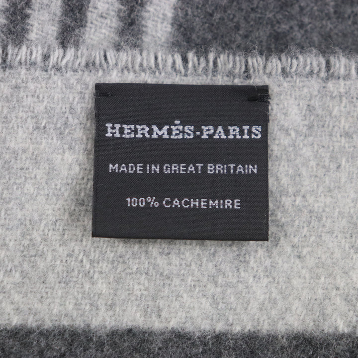 HERMES スカーフ サングレ・ア・ブックル フリンジ付き グレー カシミア メンズ