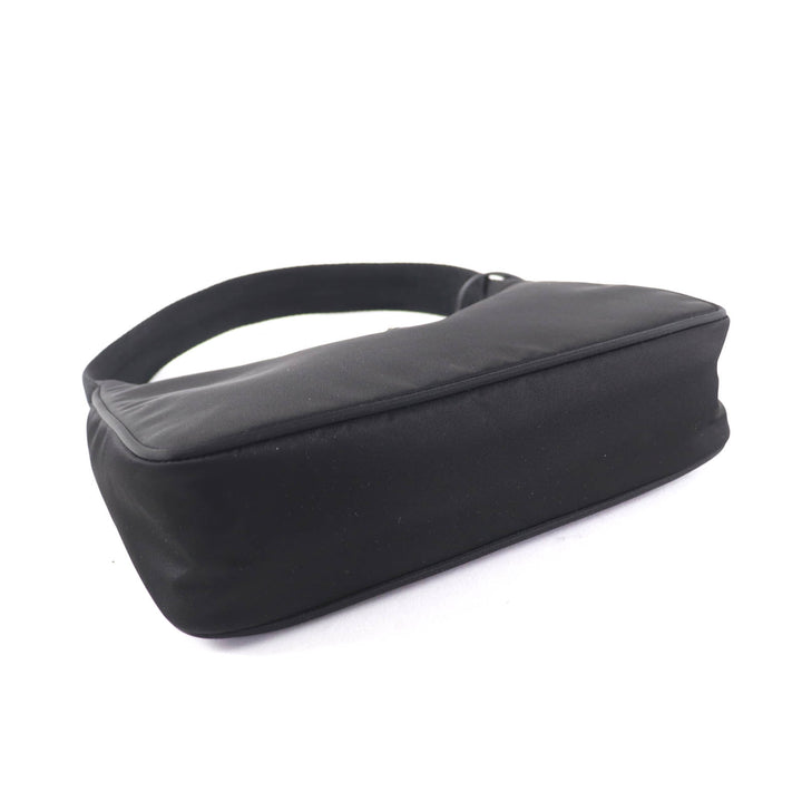 Pristine PRADA Handbag Re-Edition 2000 Re-Nylon mini bag black ー Women 1NE515