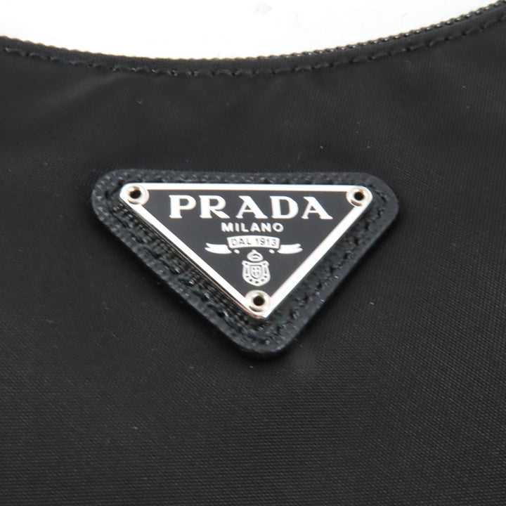 Pristine PRADA Handbag Re-Edition 2000 Re-Nylon mini bag black ー Women 1NE515