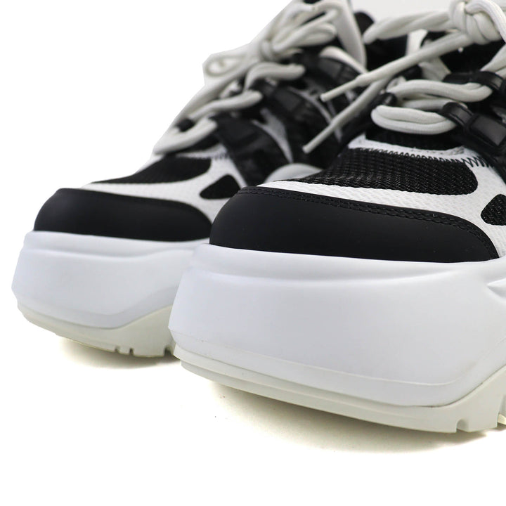 Great LOUIS VUITTON sneakers White black Women 36.5