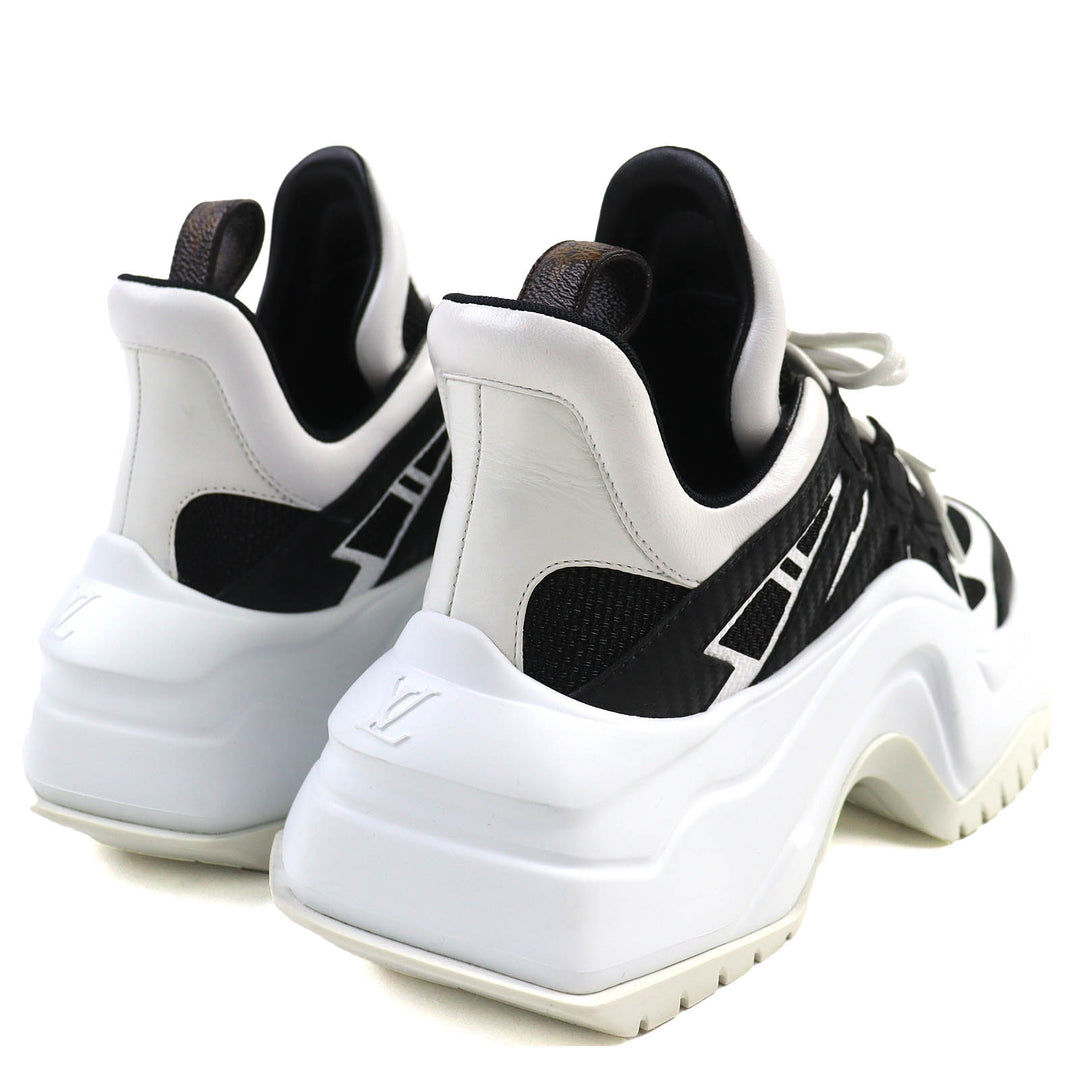 Great LOUIS VUITTON sneakers White black Women 36.5